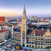 Panorama München Innenstadt im Abendlicht © Mapics - stock.adobe.com