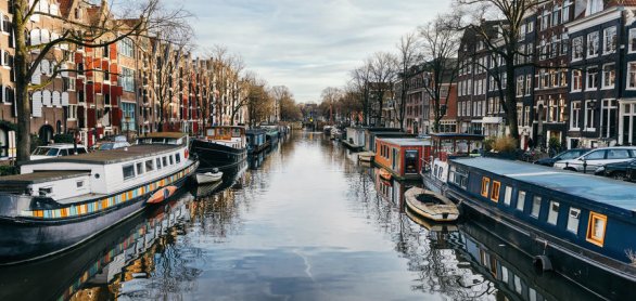 Amsterdam canals in winter © luisapuccini - stock.adobe.com