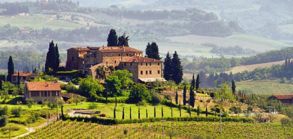 Toskana Weingut - Tuscany vineyard 03 © LianeM - stock.adobe.com