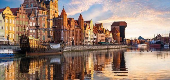Cityscape of Gdansk in Poland © Mike Mareen - stock.adobe.com