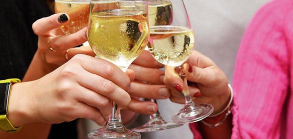 Celebration concept.People hands toasting with champagne glasses © Iryna  Ustynchenko - stock.adobe