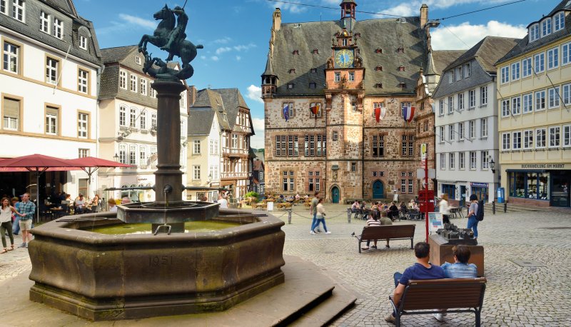 Marburg Marktplatz mit dem historischem Rathaus © DZT/Francesco Carovillano